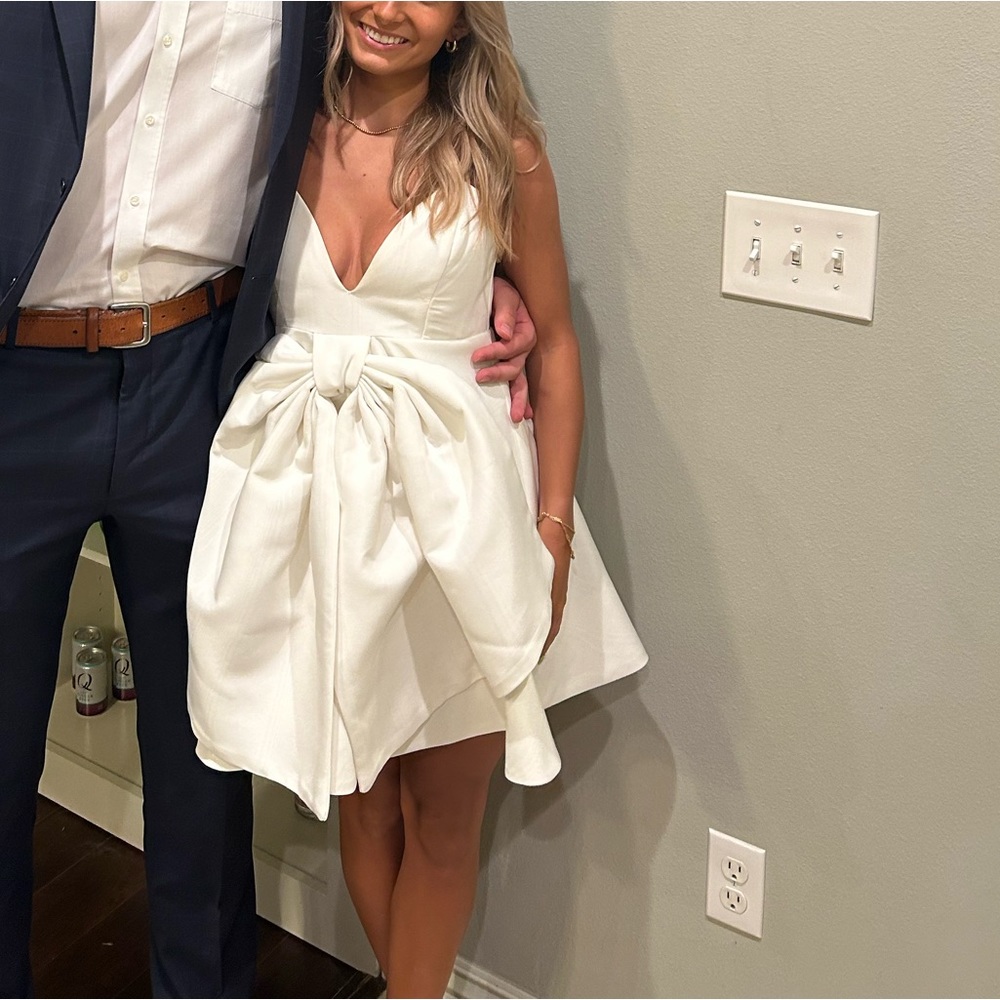 White bardot annabelle statement bow mini dress size Small / US 4